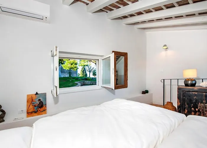 Monte Sea View Residence With Terrace