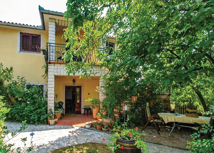 Holiday Home Nedescina Cr