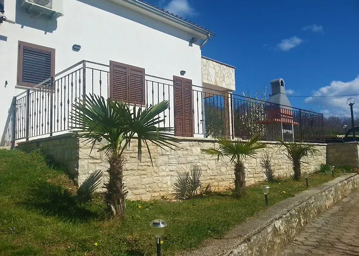 Villa Lara